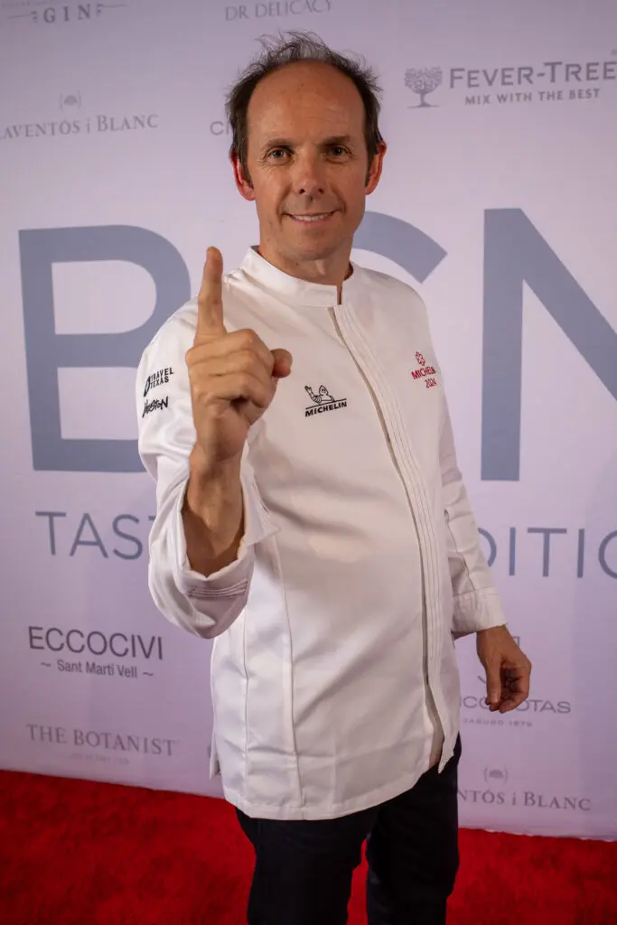 Don't mess with Texas or BCN Taste & Tradition Chef Luis Roger celebrating the restaurant's 10th anniversary and its first Michelin star