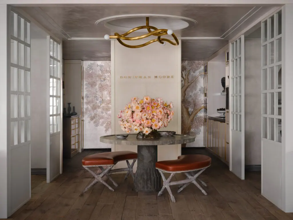 Dallas Studio, Doniphan Moore Interiors (Photo by Douglas Friedman)