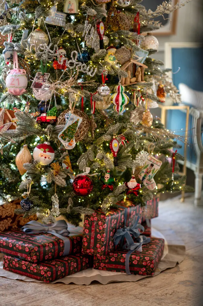 Christmas tree detail in Caroline Harper Knapp's home for the Kappa Kappa Gamma Charitable Foundation  'Holiday Pilgrimage' (Photo by Chris Bailey Photography) 