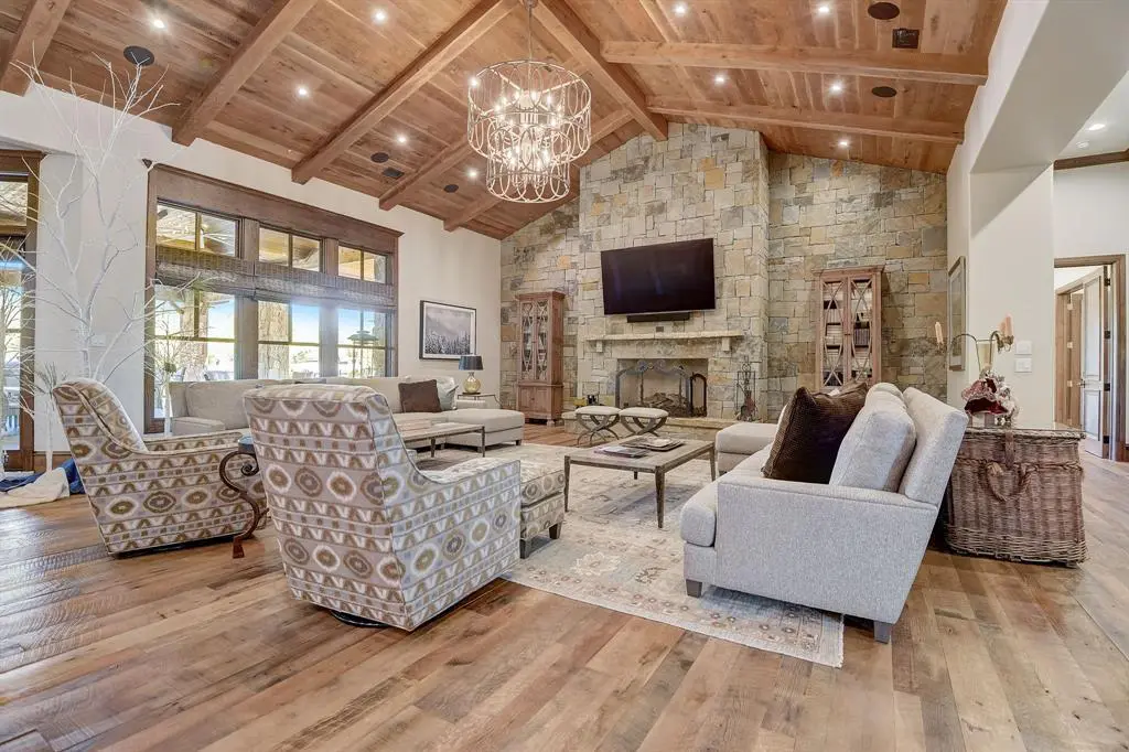 6960 Laurel Valley Drive