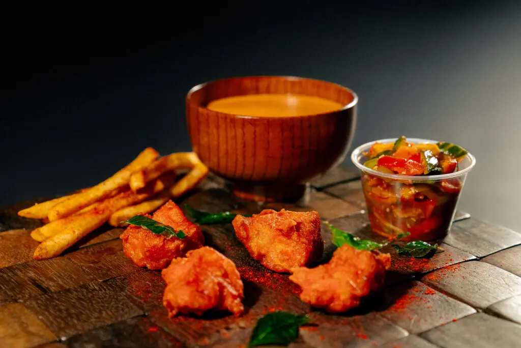 If you care for white meat, try Pok Pok Po's chicken bites made with chicken breast. (Photo by Alex Montoya)