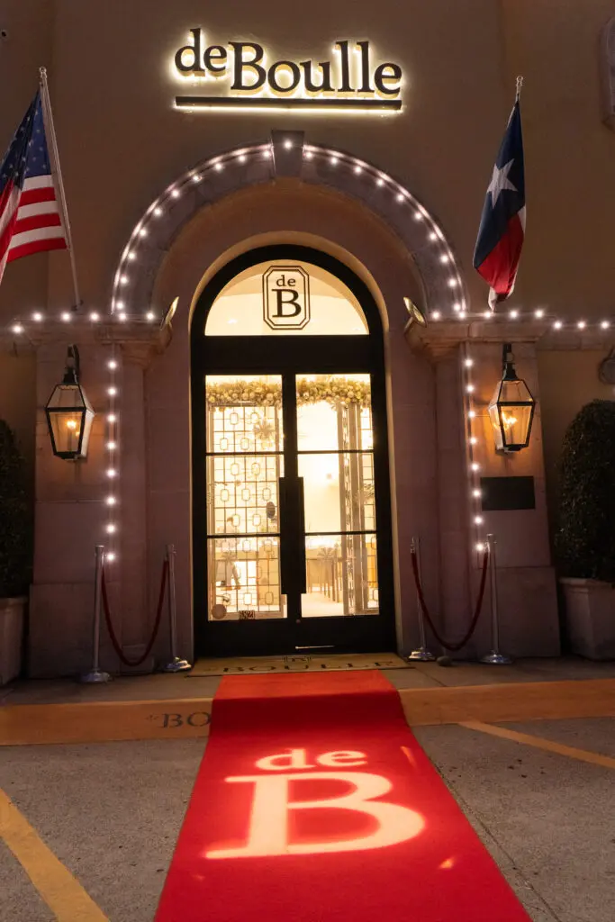 deBoulle hosts a festive holiday party in Dallas. (Photo by George Fiala)