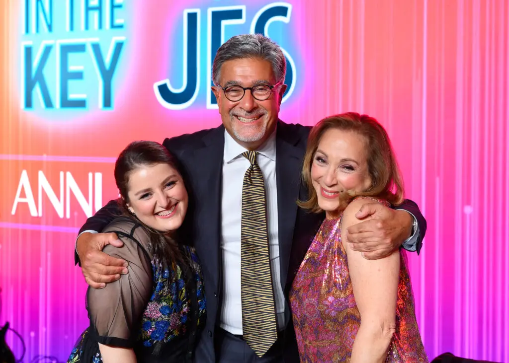 Honorees Emily Freedman, Dr. Clive Fields, Vikki Evans enjoy a moment at the JFS LiVE! 2024: Songs in the Key of JFS gala. (Photo by Mark Katz, Jeff Fitlow, Michelle West)
