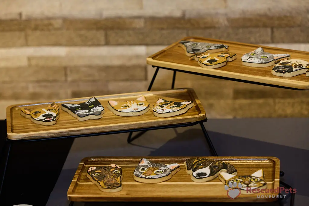 Baker Andrea de Gortari made these beautifully decorated cookies
at last year's event. (Photo by Pam Ashley Photography)