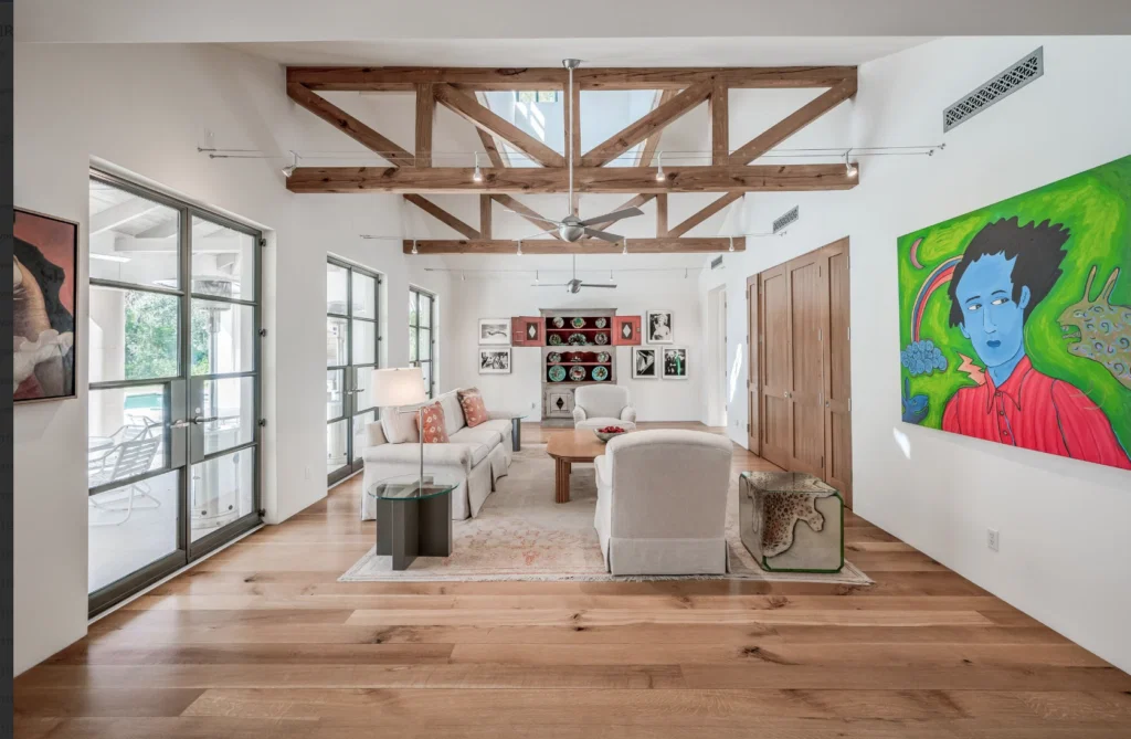 The family room at 119 Carnarvon. (Photo by Patrick Bertolino for Martha Turner Sotheby's International Realty)