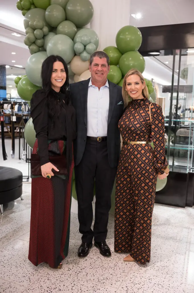 Tiffany Halik, Trent Kelley, Laurie Cacioppo at Homemade Hopes' Cooking Up Style fundraiser. (Photo by Daniel Ortiz)