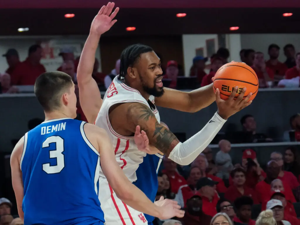 University of Houston power forward J'Wan Roberts can power through double teams. (Photo by F. Carter Smith)