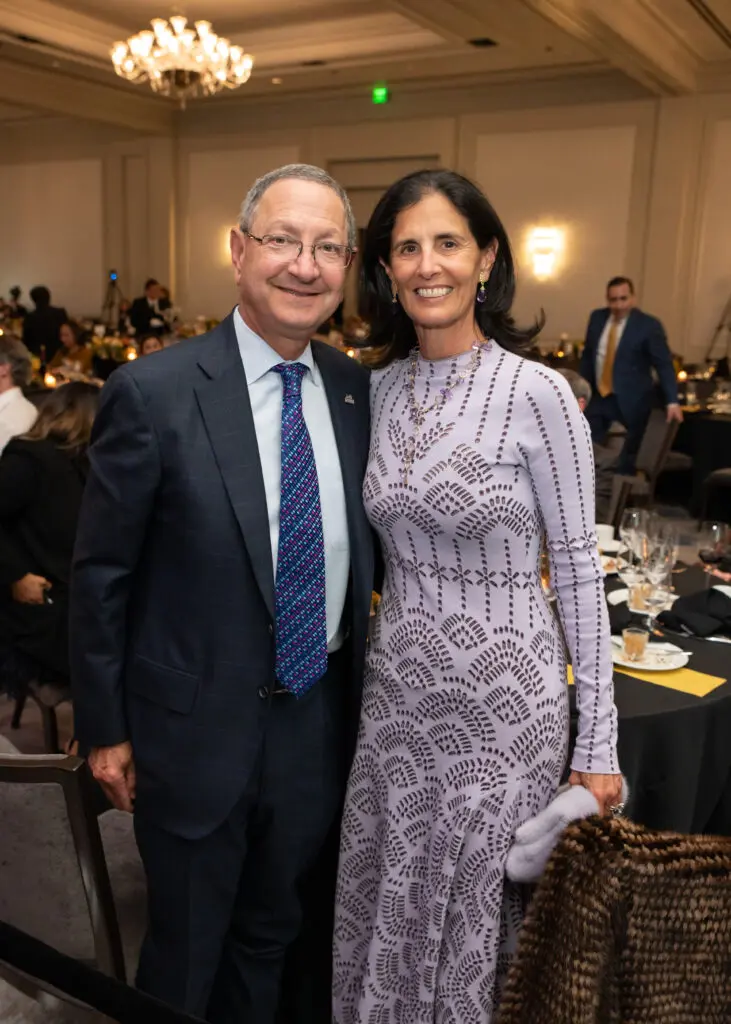Ken Hersh, President and CEO, President George W. Bush Presidential
Center and 2025
EFS Gala Moderator and Regen Horchow, President, Hersh Foundation,
and EFS Host Committee Member (Photo by Rachel DeLira – StyleFW Pictures)