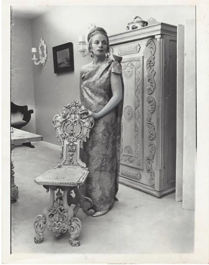 Tamara de Lempicka in Houston, circa 1965. (Courtesy and © The Tamara de Lempicka Estate, LLC. Photo by Tom Colburn, Houston Chronicle.)
