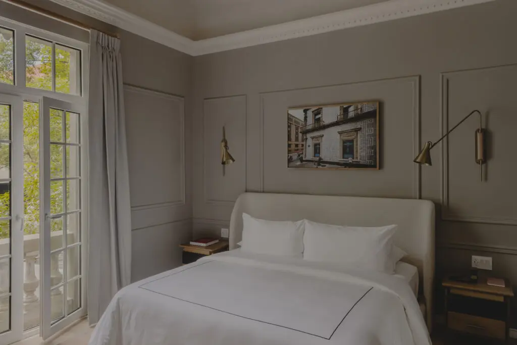 The newly renovated Casona Roma Norte boasts 32 well appointed rooms and suites with luxury amenities.
