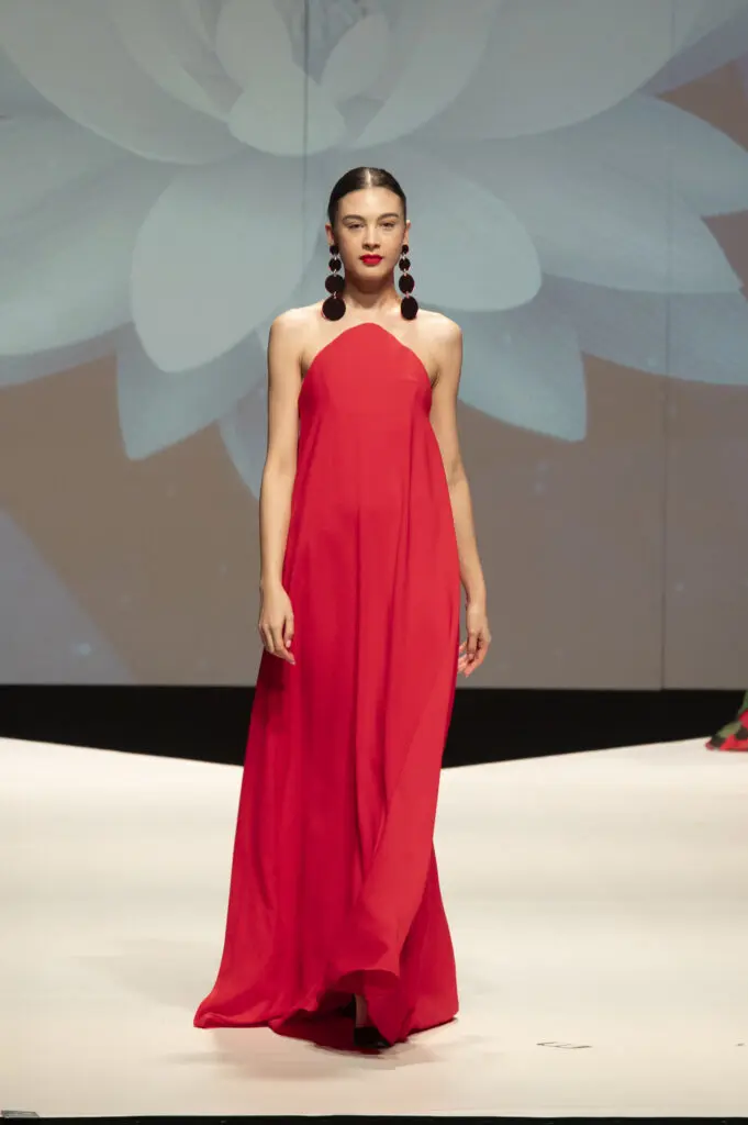 A runway look from Carolina Herrera (Photo by Tamytha Cameron)