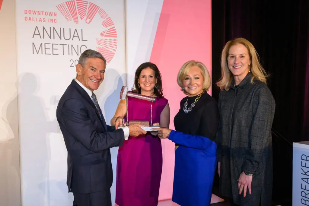 Downtown Dallas, Inc. Honors Kathryn and Craig Hall With Its Groundbreaker Award