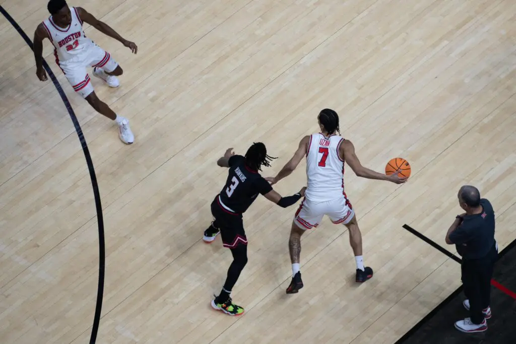 Milos Uzan controlled the game for Houston against Texas Tech. (@UHCougarMBK)