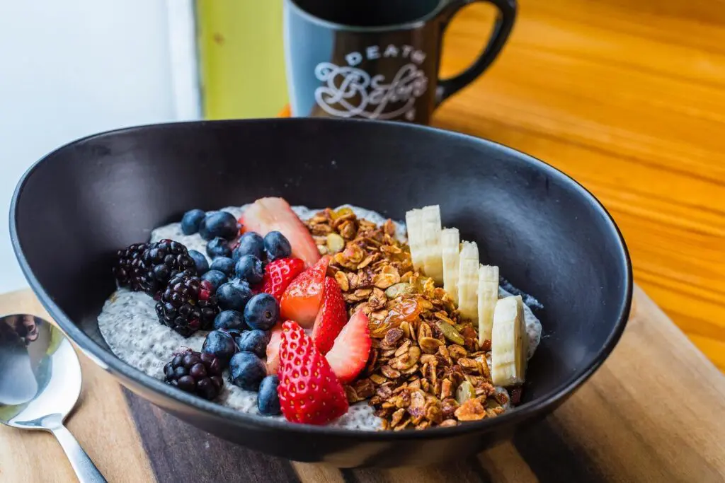 Acai bowls and avocado toasts are part of a mindful menu at Righteous Foods. (Courtesy) 