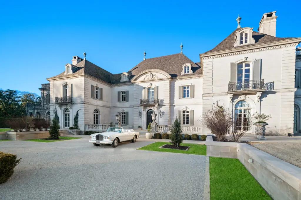 A vintage Rolls-Royce sits in front of the Crespi Estate. Fitting, Slim Aarons even photographed Crespi in front of his estate for a Holiday magazine article on Texas millionaires. (Photo by Briggs Freeman Sotheby's International Realty)