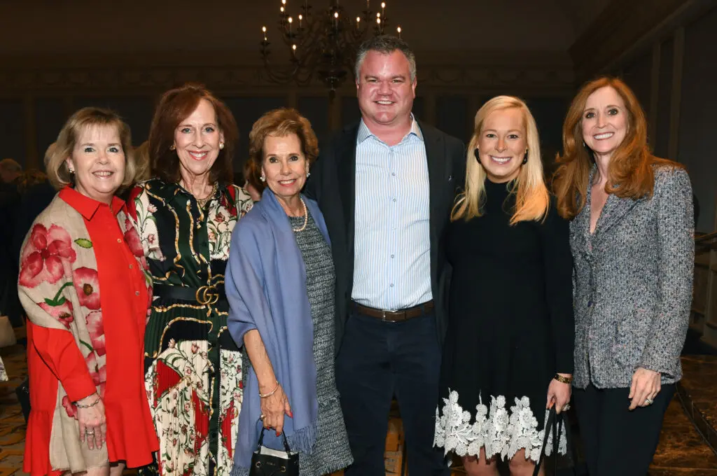 Christie Carter, Susan Farris, Pam Busbee, Austin Wyker, Katherine Wyker, Tiffany Divis (Photo by Kristina Bowman)