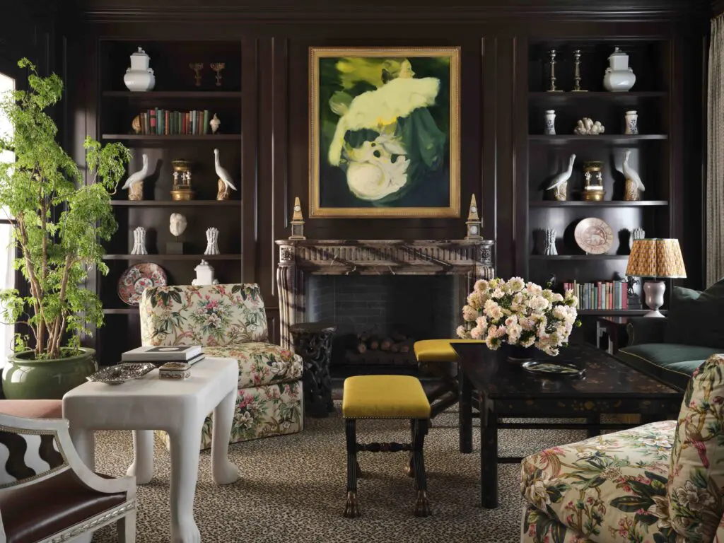Coffee table from Rose Tarlow Melrose House, antique stools upholstered in Pierre Frey matelassé, John Dickinson plaster table from David Sutherland Showroom. (Photo by Douglas Friedman)