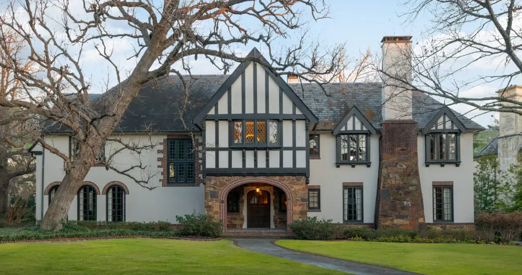 4302 Overhill Drive is on the Preservation Park Cities 2025 Historic Home Tour (Photo by Dan Piassick)