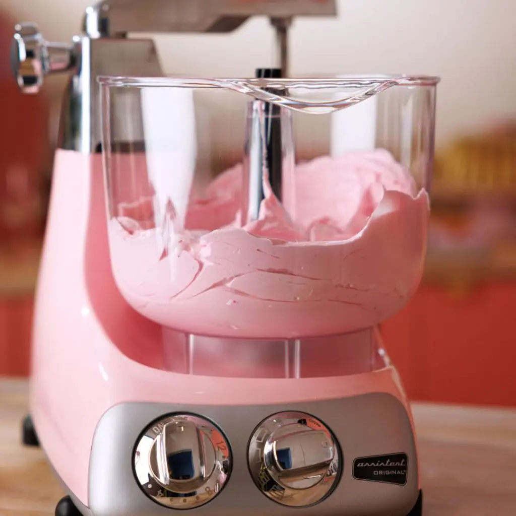 Cloudy Pink is perfect for those who love to bake, create, and let their kitchen reflect their personality. 
