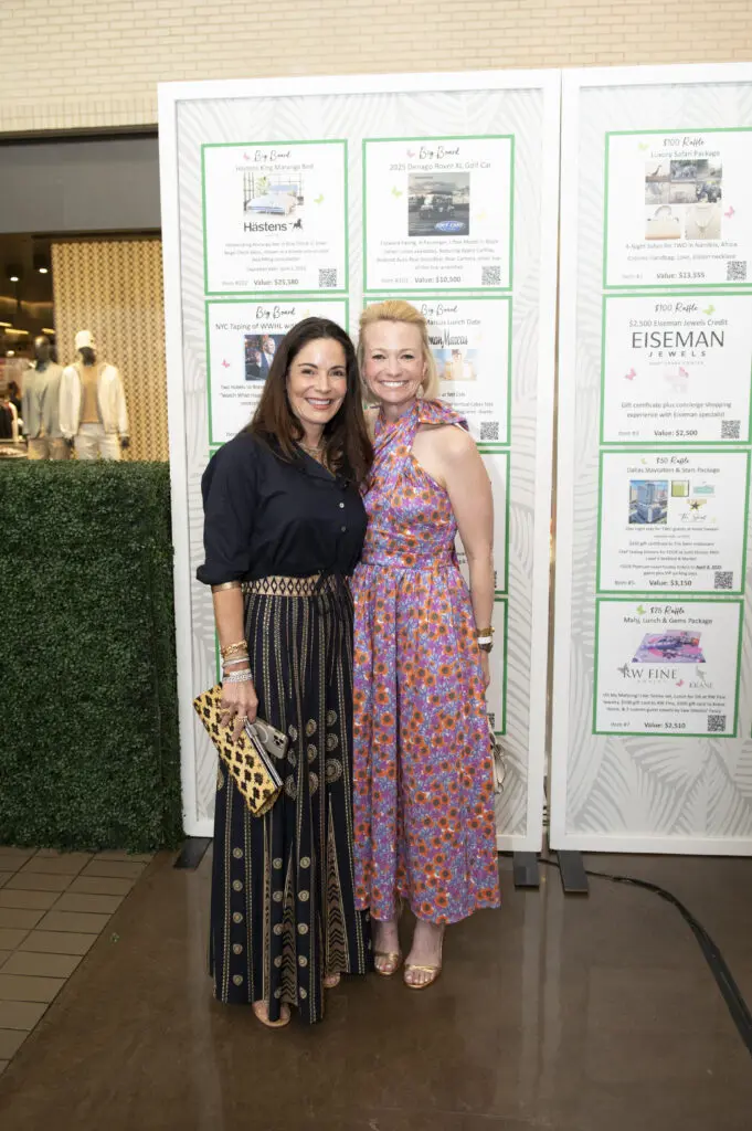 Paige Westhoff and Cynthia Everitt (Photo by Tamytha Cameron Photography)