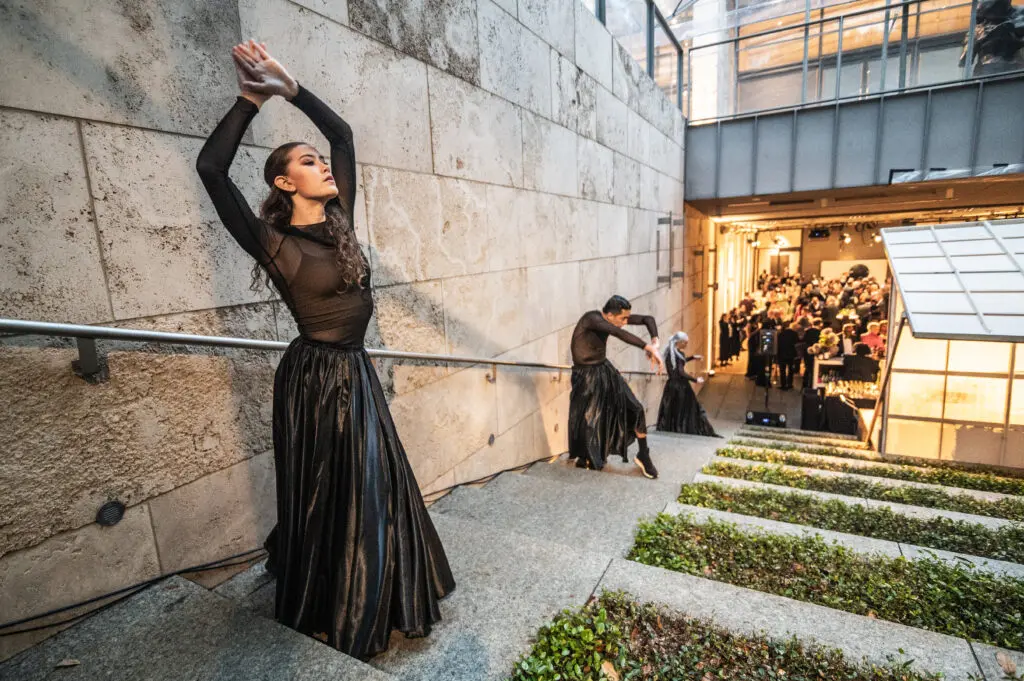Guests ascended the stepped terrace, following dancers from Bruce Wood Dance. (Photo by Can Turkyilmaz)