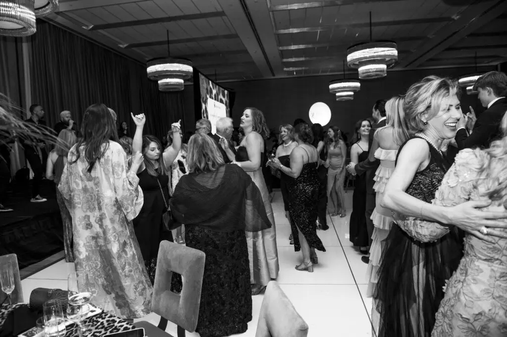 The scene at Aging Mind Foundation’s “A Night of Roaring Hope” Gala (Photo by Tamytha Cameron and Nate Rehlander) (Photo by Tamytha Cameron and Nate Rehlander)