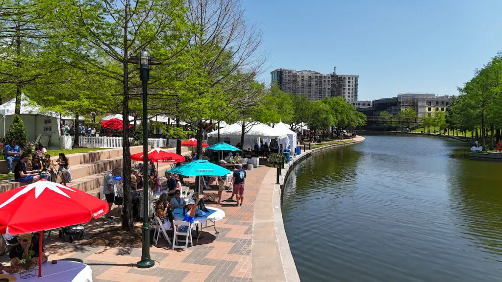The Ultimate Guide To The Woodlands Waterway Arts Festival — Parking, Entry Gate Secrets, Food, Music and More