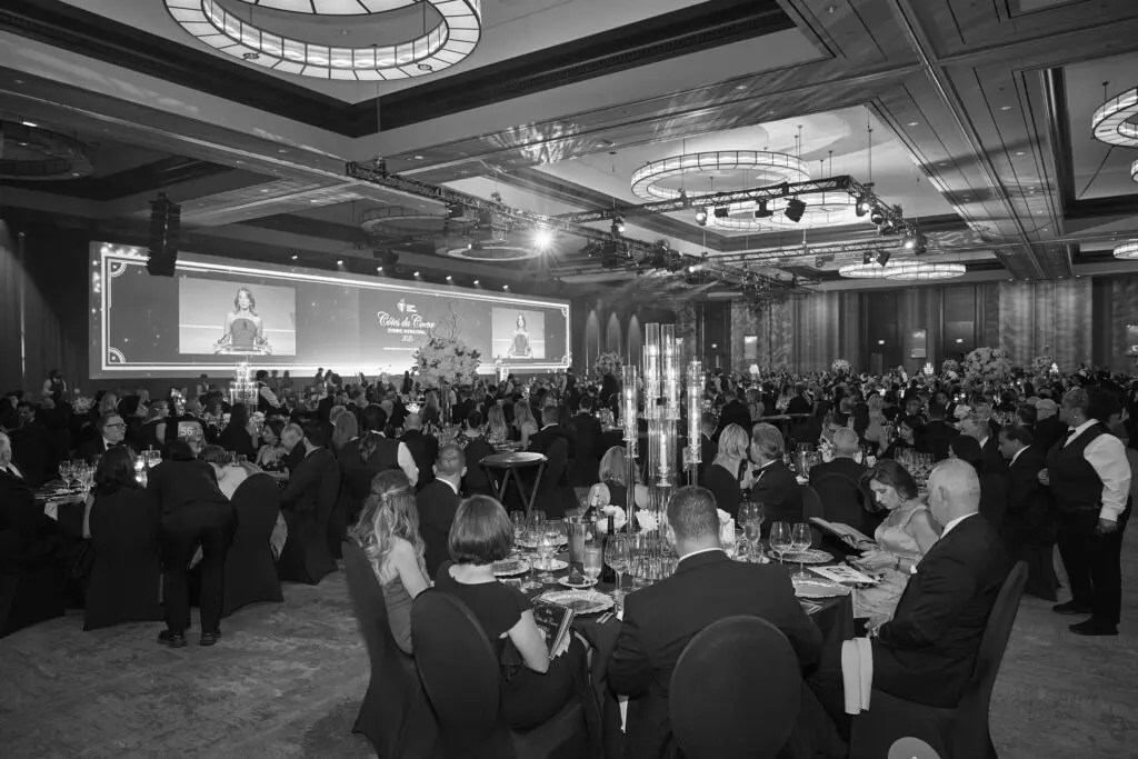 The scene at Cotes du Coeur (Photo by Nate Rehlander)