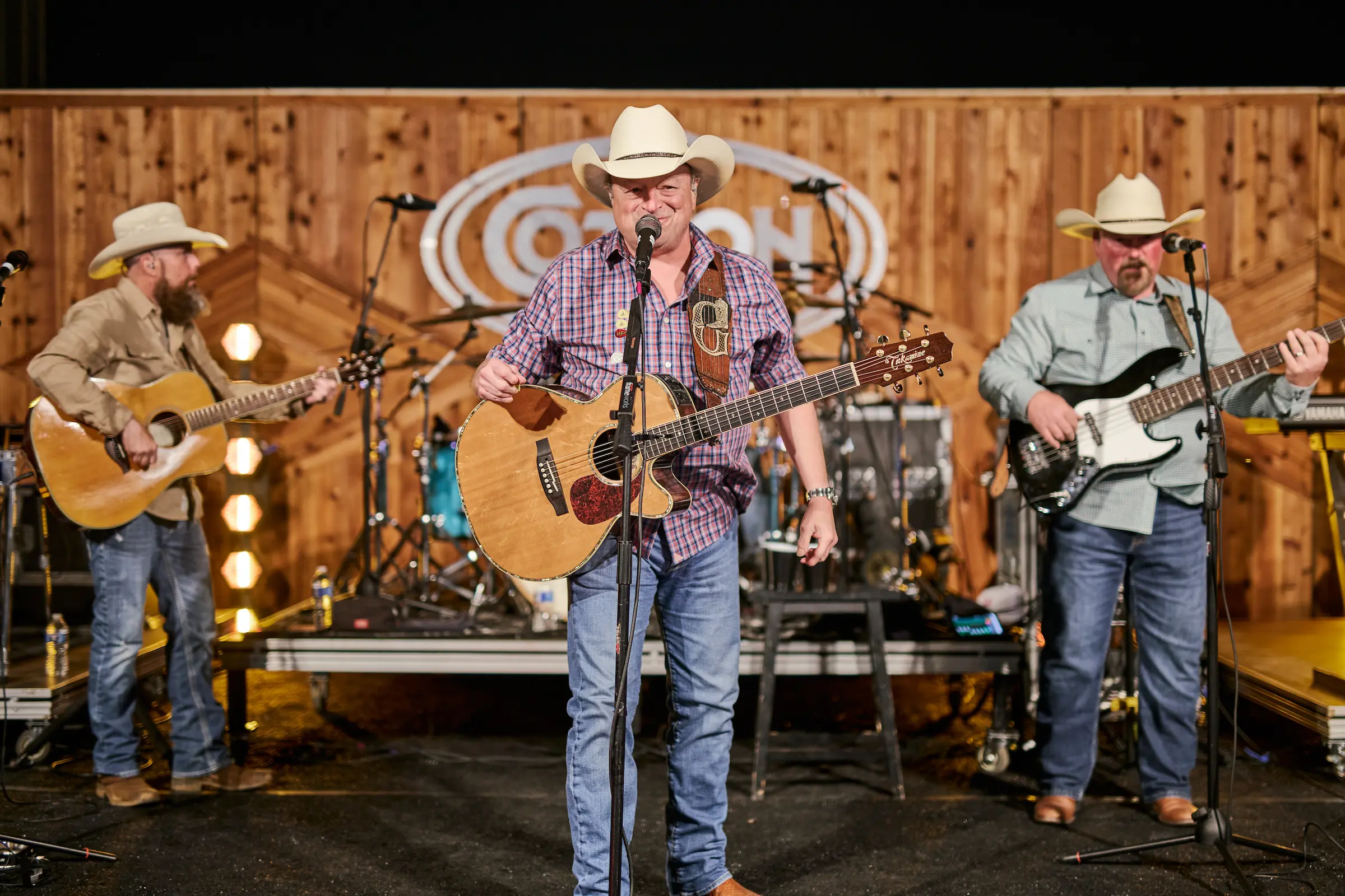 Country Music Legend Mark Chesnutt performing at the 13th annual CrawFest; photo courtesy of Cotton Holdings, Inc. (Photo by courtesy of Cotton Holdings)