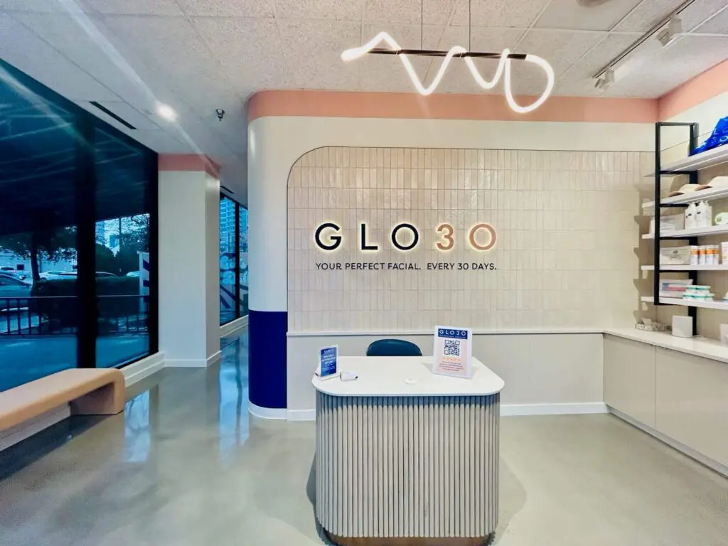 GLO30 in Uptown Dallas brings AI analysis to skincare .