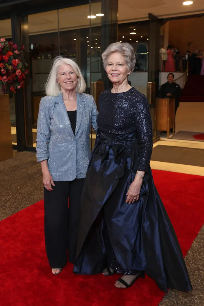 Janet Clark, Ginger Clark at the Houston Symphony Wine Dinner & Collector's Auction (Photo by Priscilla Dickson)