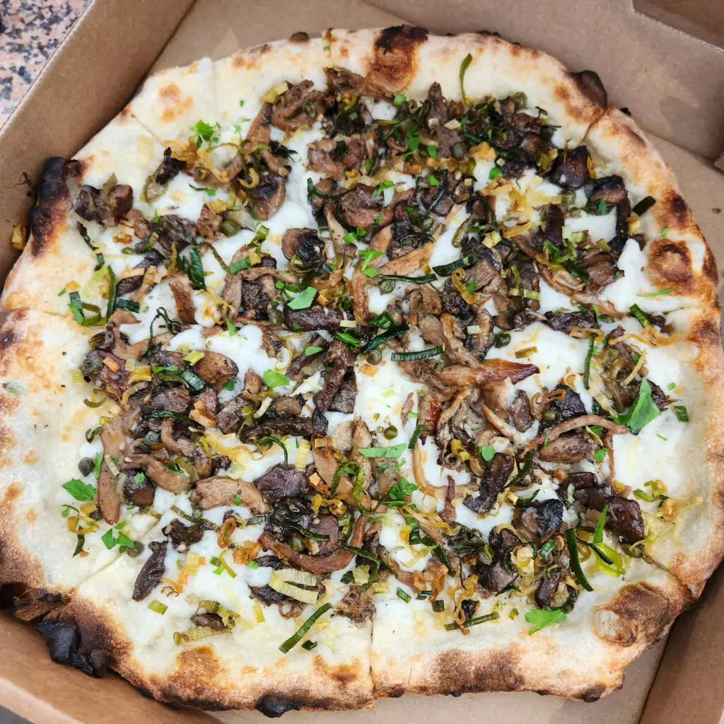Pizza Verde, Fort Worth’s beloved vegan pizzeria, will soon close after a celebrated four-year run serving plant-based pies on Locke Avenue. (Courtesy)