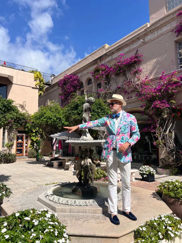 Rick Rose's tour of Worth Avenue explores its origin, architecture, landmarks, and famous residents. (Photo by Melissa Smrekar)