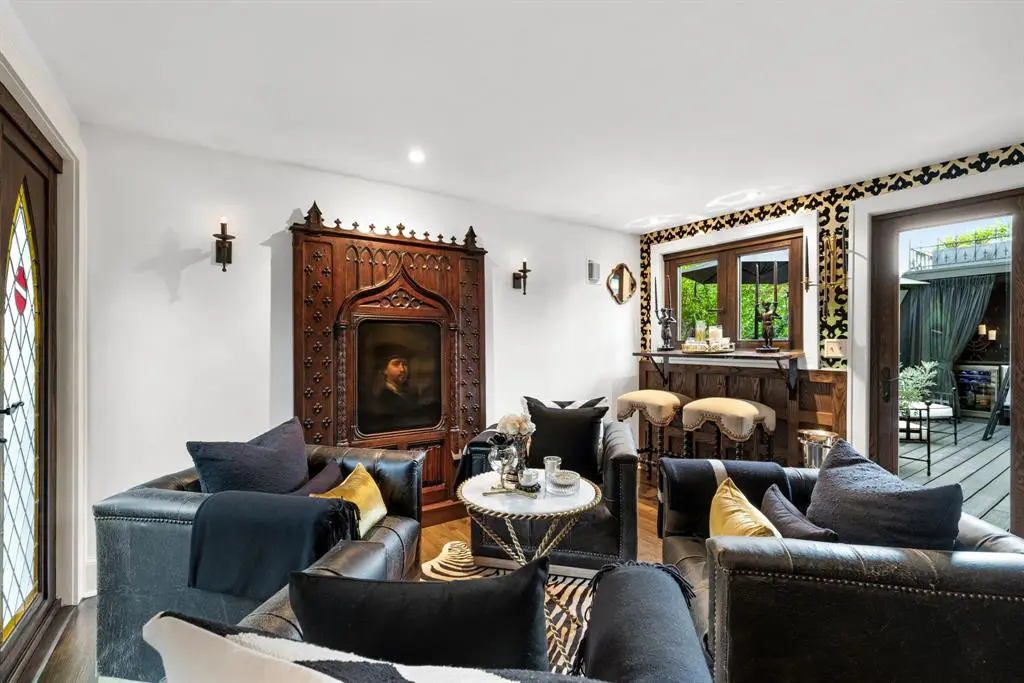 The home is located in Kessler Park, a covetable enclave of Oak Cliff that offers serpentining streets with charming houses perched on irregular lots. (Photo by Allie Beth Allman & Associates)
