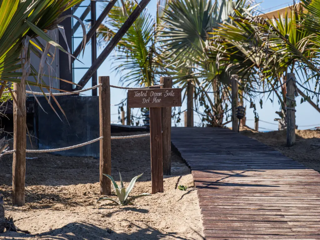 Villa Santa Cruz's Tented Ocean Suites offer full five star accommodation for those who want to sleep under the stars and hear the crashing waves, but prefer a properly plush mattress. 