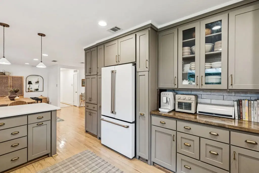 The fully renovated kitchen at 9403 Vinewood Drive (Photo courtesy of Laura Lee Crivello)