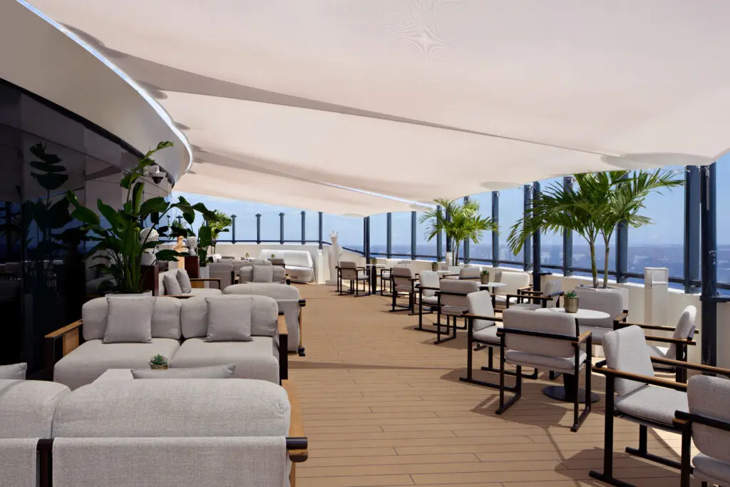 An exterior view of Art Bar on the Ritz-Carlton Luminara (Photo by Edgardo Contreras) 