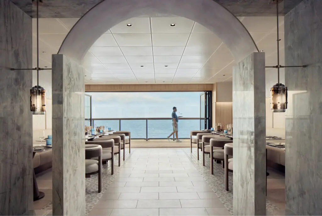 Mistral on the Ritz-Carlton yacht Luminara. (Photo by Edgardo Contreras)
