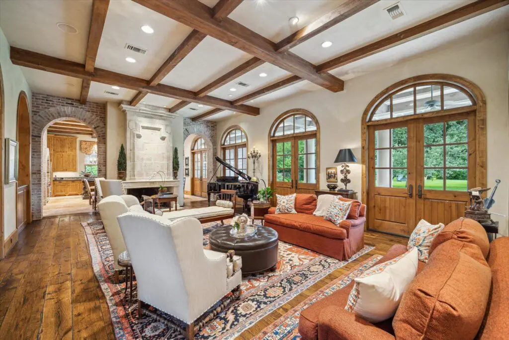 One of 17 rooms in the 5,868 sq.ft. home at 3 E Rivercrest Drive. (Photo by TK Images for Martha Turner Sotheby’s International Realty)