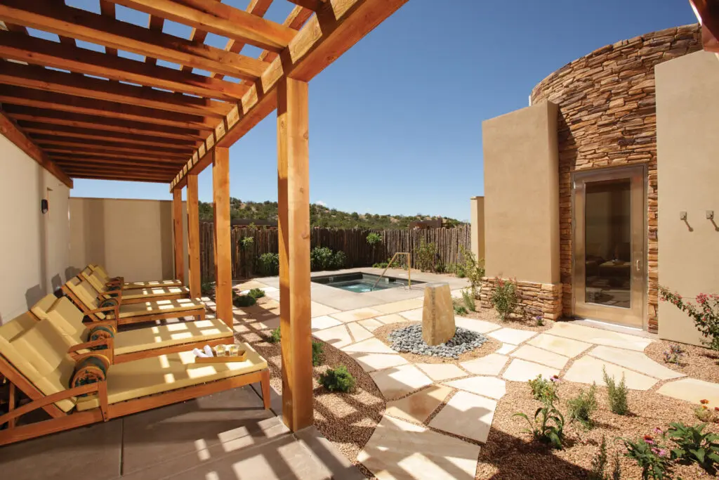 Incorporating nature throughout the spa, four private soaking courtyards offer a mix of dry saunas, steam rooms, and outdoor showers. (Photo by Four Seasons Resort Rancho Encantado Santa Fe)