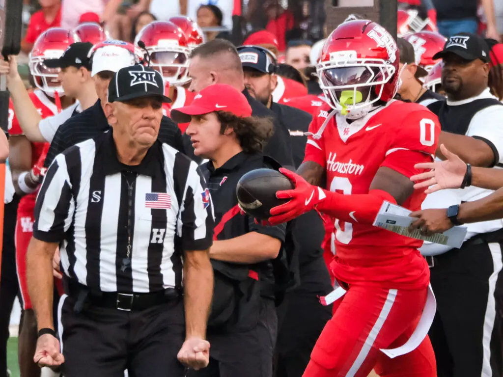 University of Houston receiver Amare Thomas has sure hands. (Photo by F. Carter Smith)
