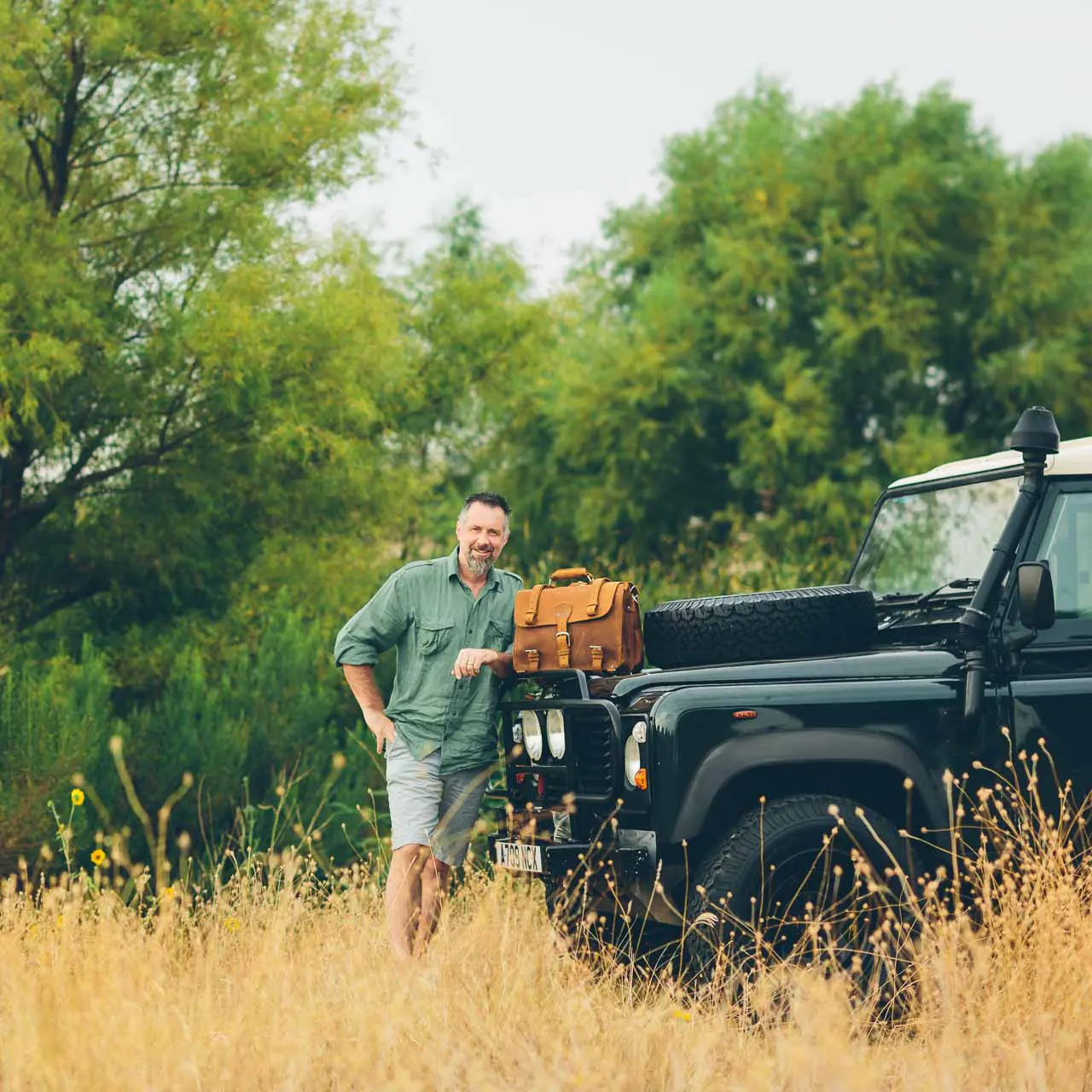 saddleback-leather_briefcase-classic-rugged-bag-vintage-land-rover (Photo by Saddleback Leather Co. )