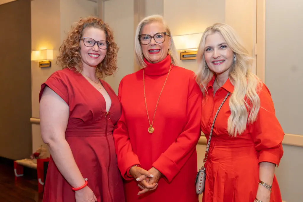 Kelly Maxwell-Gomez, Catherine Whiddon, Daphne Henderson (Photo by See Pink, Inc)