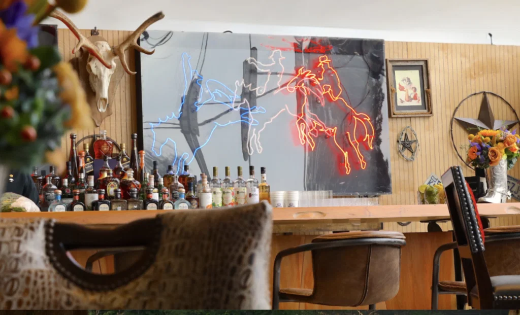 The Post Oak Hotel's Post Oak Saloon is perfect for pre-rodeo gatherings where the focus is on Texas wines, craft cocktails, themed hors d’oeuvres, and live music.