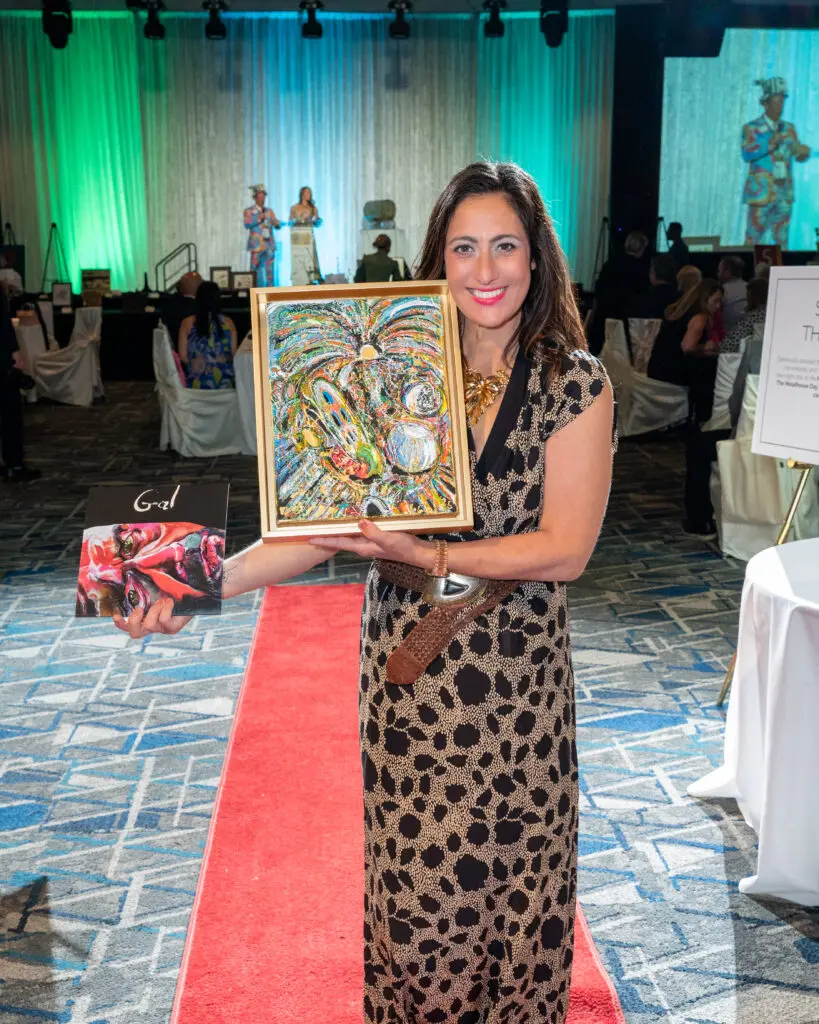 Sprinting For Art — The Woodlands’ Unique Art Dash Turns Collecting Into a Fun Sport