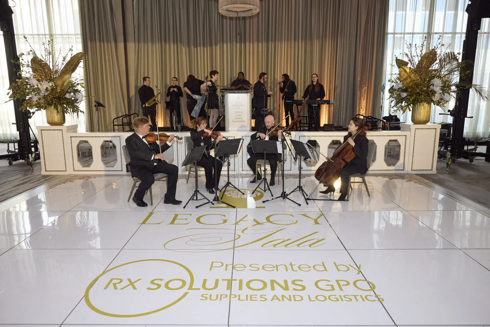 Dallas Symphony Orchestra kicked the entertainment off at the Aging Mind Foundation Gala. (Photo by Tamytha Cameron Photography)