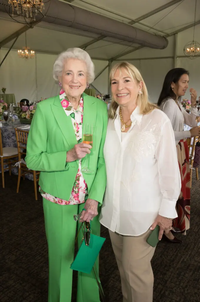 Honoree Nancy Thomas, speaker Nancy Abendshein at the Houston Botanic Garden luncheon (Photo by Daniel Ortiz)