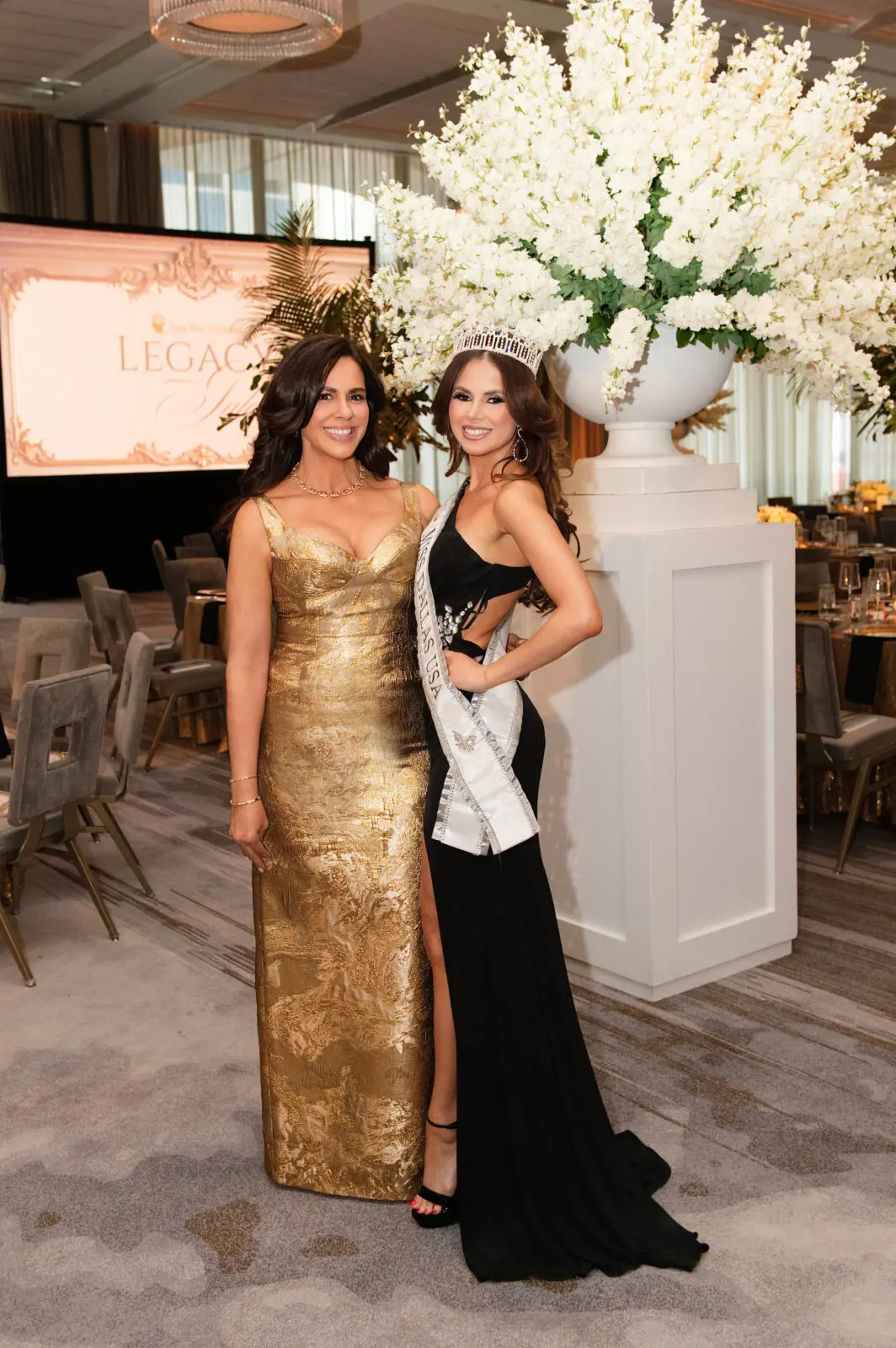 Sammey Mihos, Nicole Hill (Photo by Tamytha Cameron Photography)