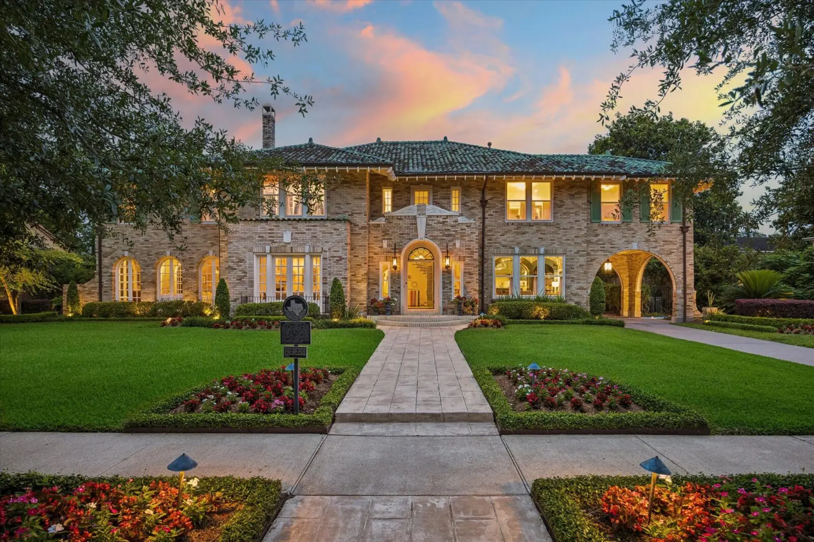 The historic home at 15 Courtlandt Place was built in 1925, carefully renovted in 2019 and today is listed for $4.6 million with Compass.(Photo by Tk Images)