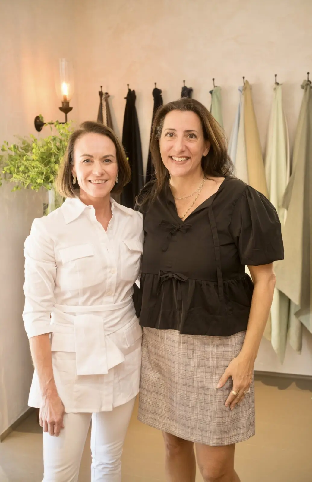 Carrie Connor, Gigi Lilly at the Matt Camron Rugs celebration of its partnership with Rose Uniacke (Photo by Daniel Ortiz)